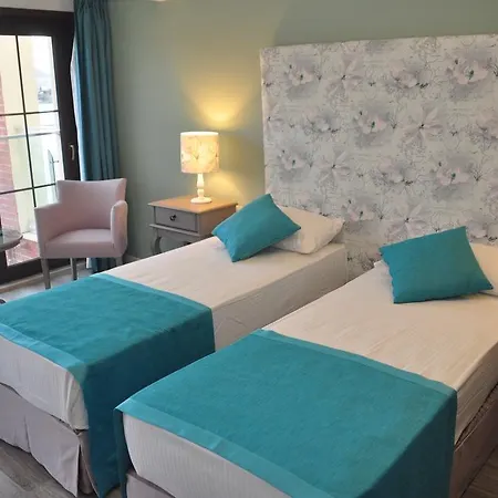 Mare Hotel 3*